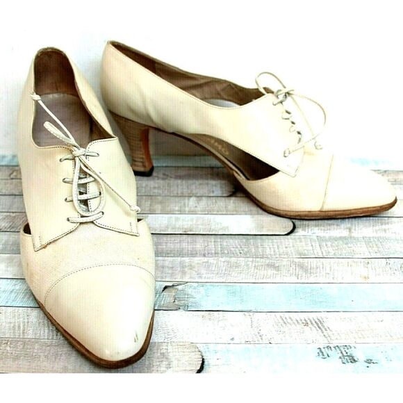Salvatore Ferragamo BEIGE GENUINE LEATHER CANVAS LACE UP 2.75" HEEL SHOES Sz 10B - Picture 1 of 6